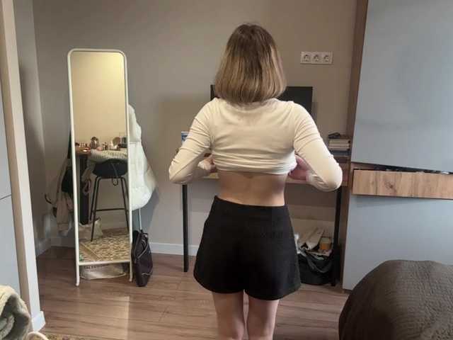 AlbaMihelcic live cam on BongaCams