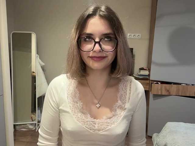 AlbaMihelcic live cam on BongaCams