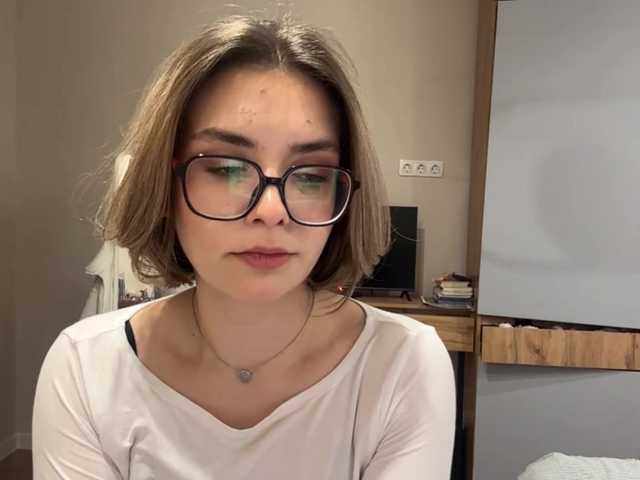 AlbaMihelcic live cam on BongaCams