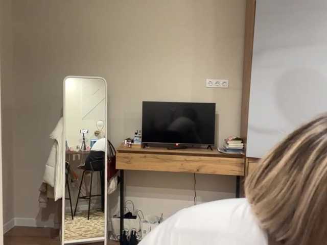 AlbaMihelcic live webcam show