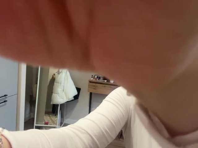 AlbaMihelcic live cam on BongaCams