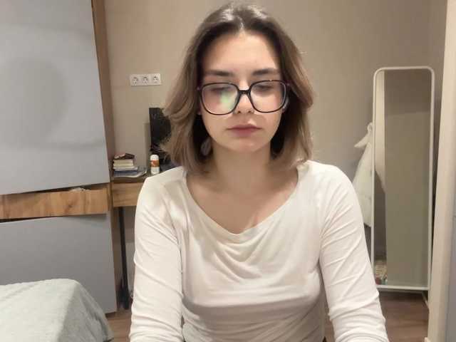 AlbaMihelcic live cam on BongaCams