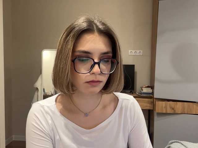 AlbaMihelcic live webcam show