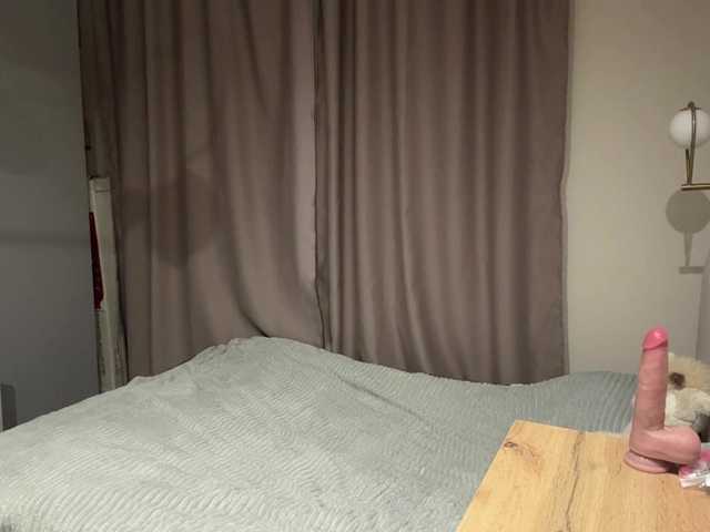 AlbaMihelcic live cam on BongaCams