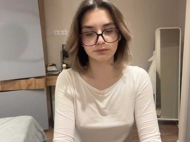 AlbaMihelcic live cam on BongaCams