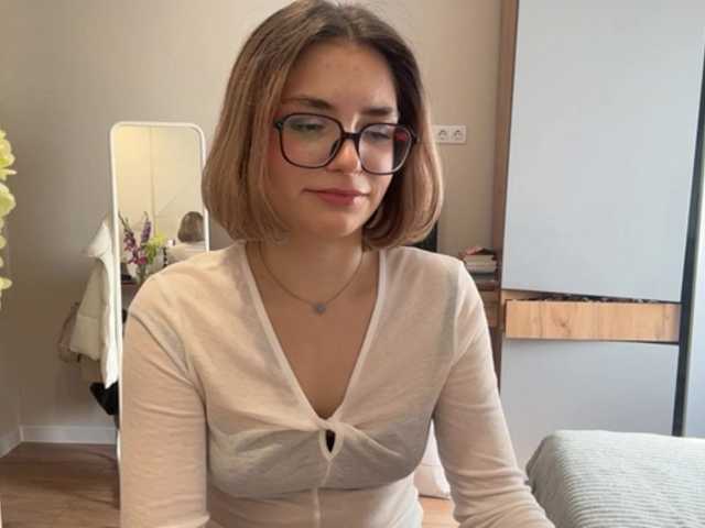AlbaMihelcic live webcam show