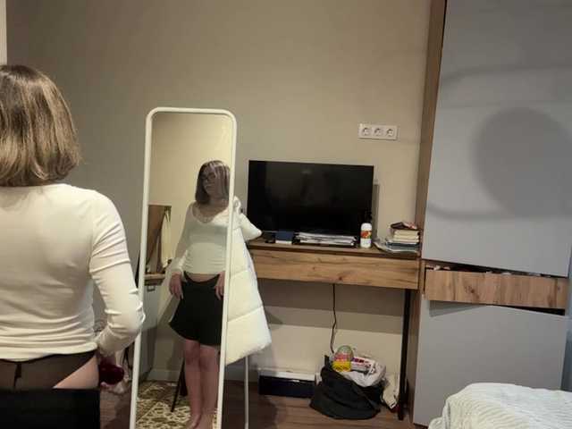 AlbaMihelcic live cam on BongaCams