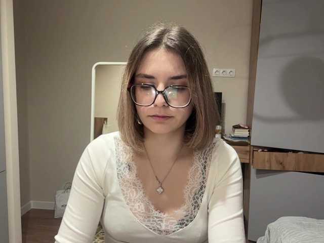 AlbaMihelcic live cam preview