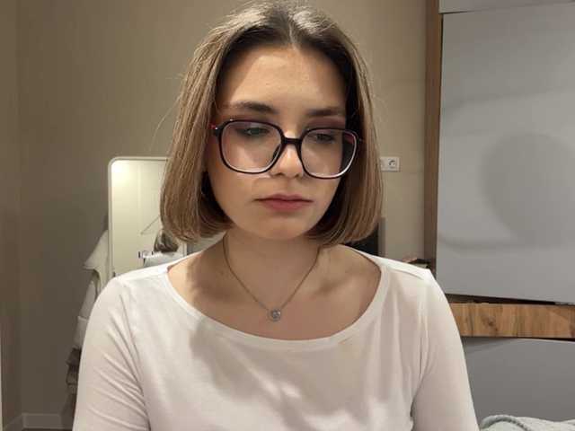 AlbaMihelcic live webcam show