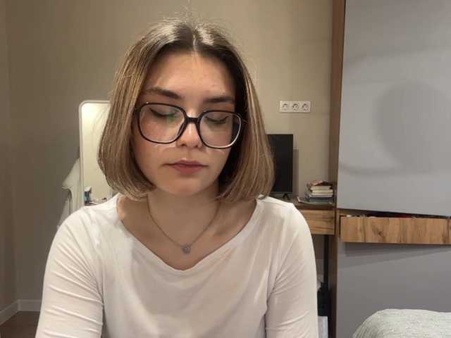 AlbaMihelcic live webcam show