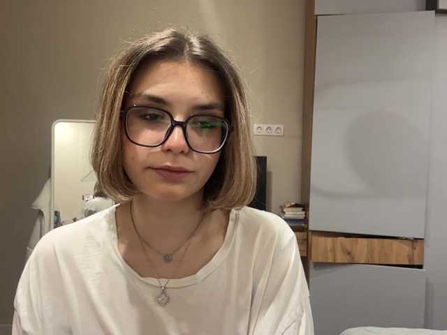 AlbaMihelcic live webcam show
