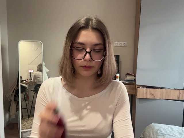 AlbaMihelcic live cam on BongaCams