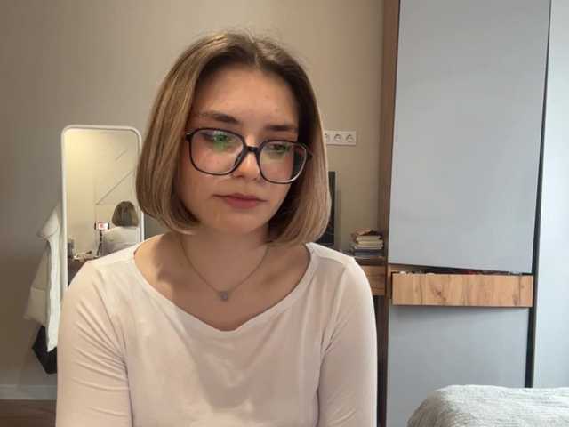 AlbaMihelcic live webcam show