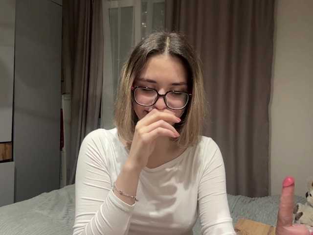AlbaMihelcic live cam on BongaCams