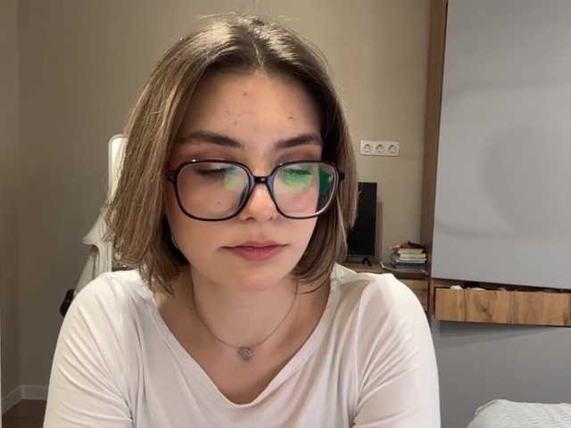 AlbaMihelcic Live Cam on BongaCams