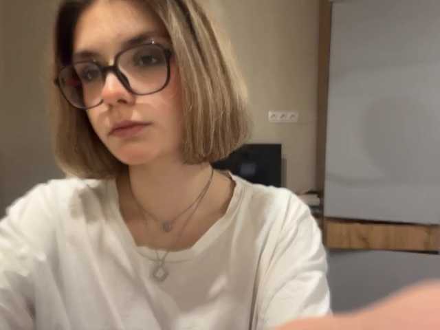 AlbaMihelcic live webcam show