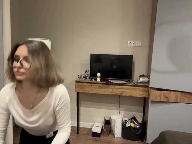 AlbaMihelcic live cam on BongaCams