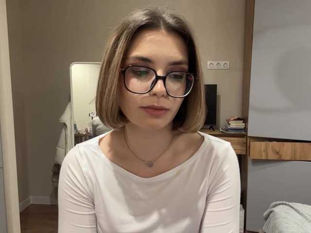 AlbaMihelcic live webcam show