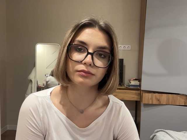 AlbaMihelcic live webcam show