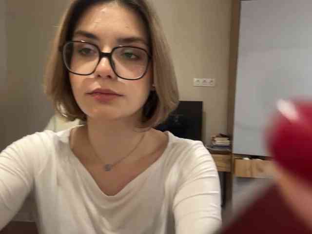 AlbaMihelcic webcam
