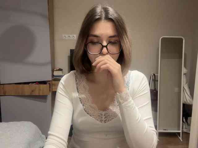 AlbaMihelcic webcam