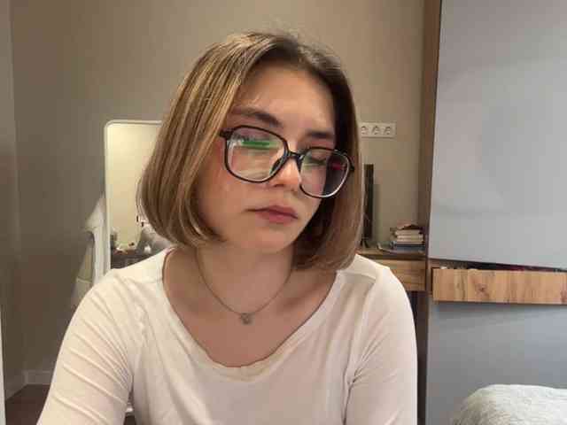 AlbaMihelcic webcam