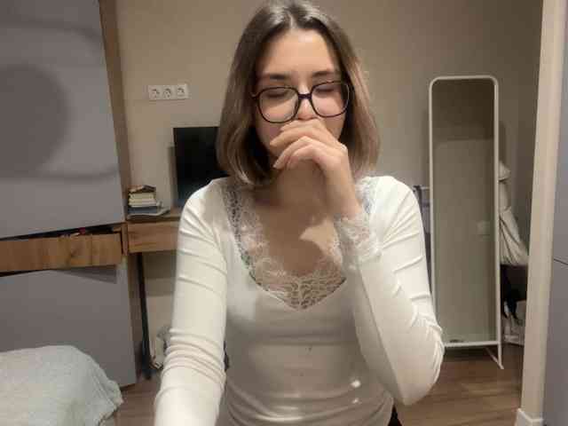 AlbaMihelcic webcam
