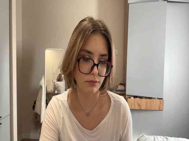 AlbaMihelcic webcam