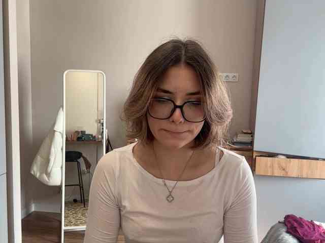 AlbaMihelcic webcam