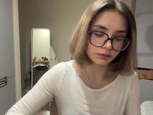 AlbaMihelcic webcam