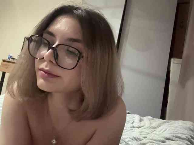 AlbaMihelcic webcam