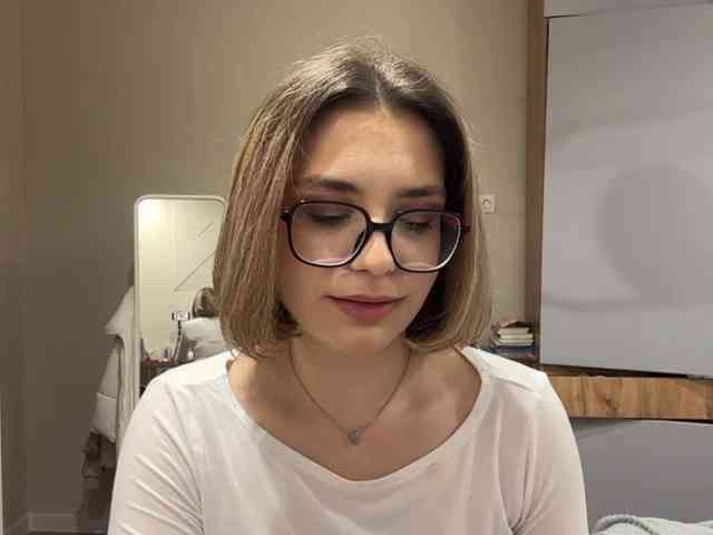 AlbaMihelcic webcam