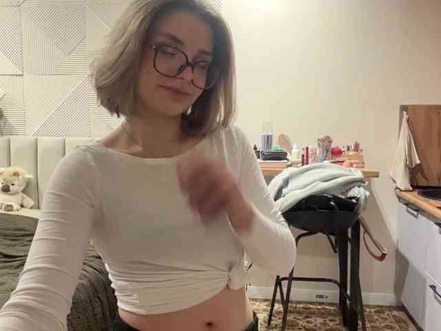 AlbaMihelcic webcam