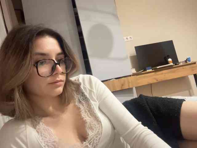 AlbaMihelcic webcam