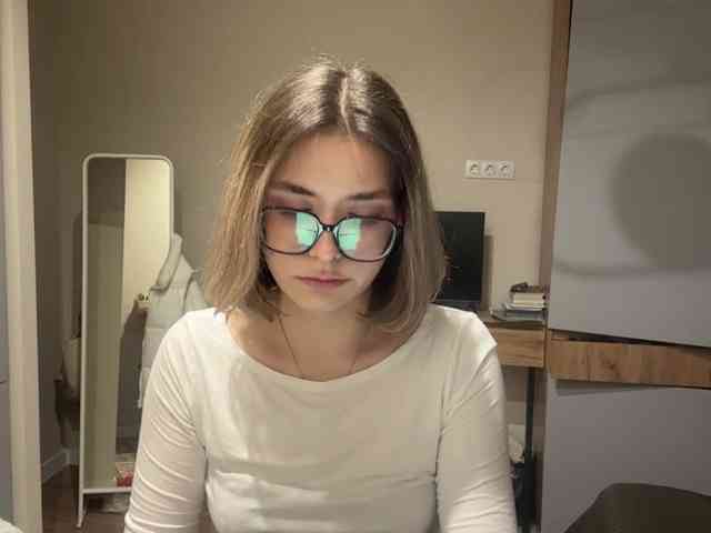 AlbaMihelcic webcam