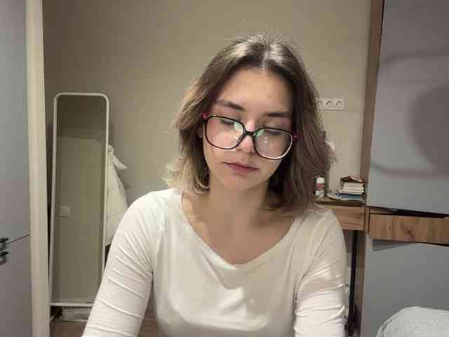 AlbaMihelcic webcam