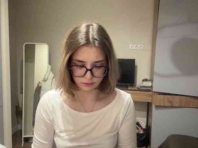 AlbaMihelcic webcam