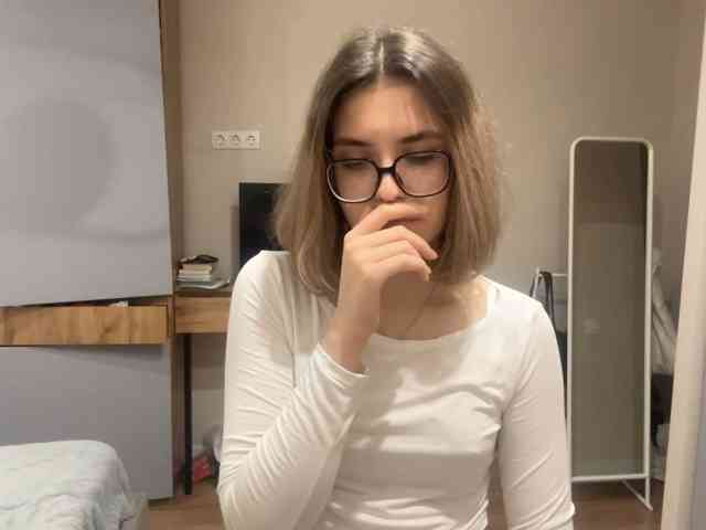 AlbaMihelcic webcam