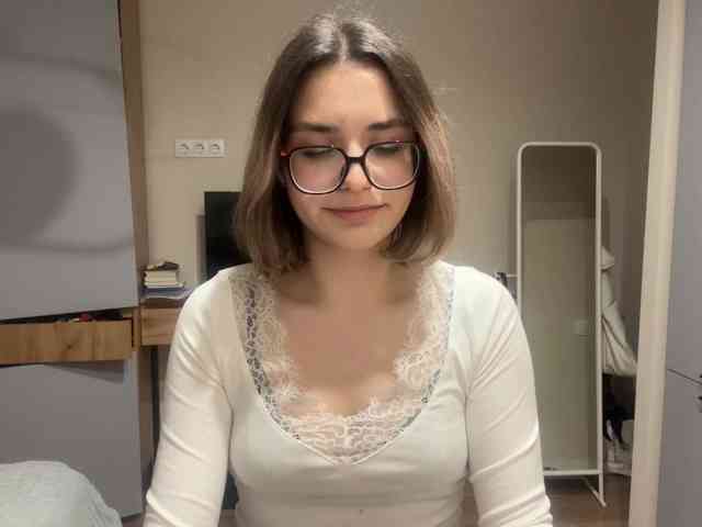 AlbaMihelcic webcam