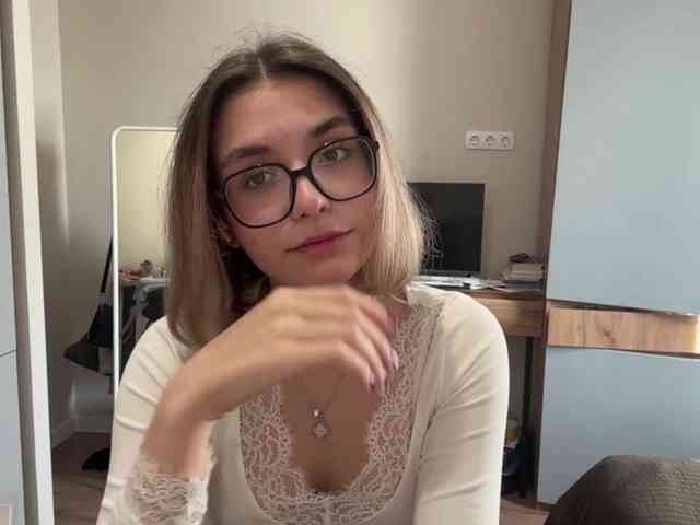 AlbaMihelcic webcam