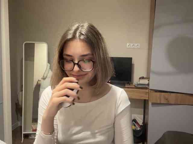 AlbaMihelcic webcam