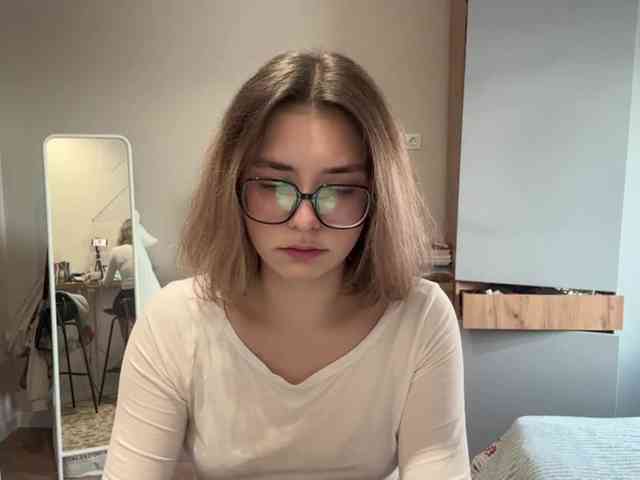 AlbaMihelcic webcam