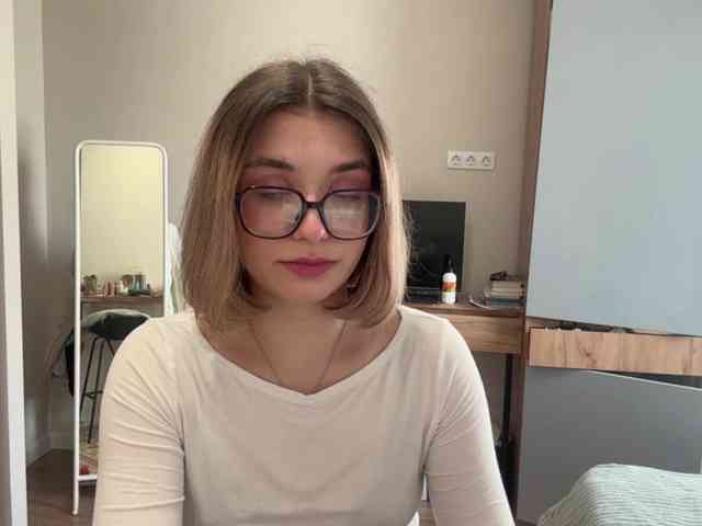 AlbaMihelcic webcam