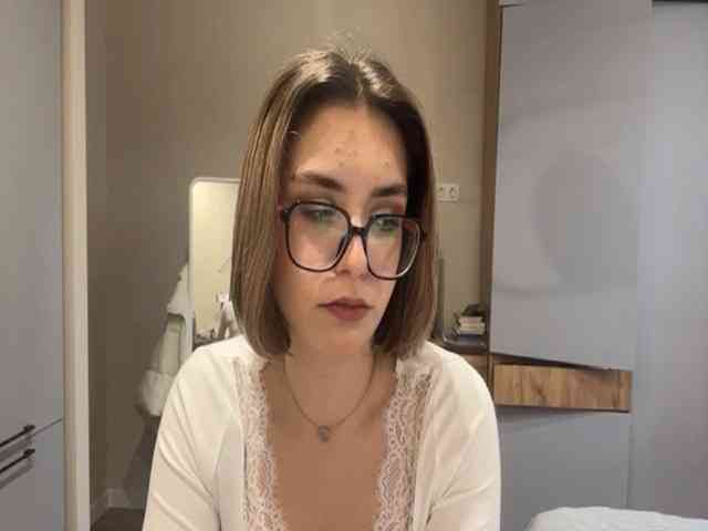 AlbaMihelcic webcam