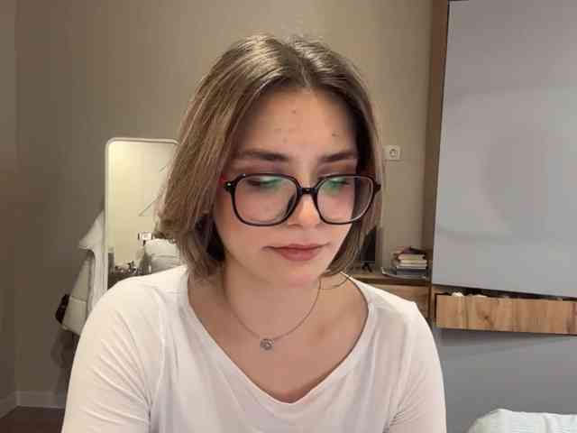 AlbaMihelcic webcam