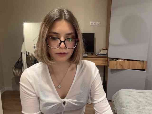 AlbaMihelcic webcam