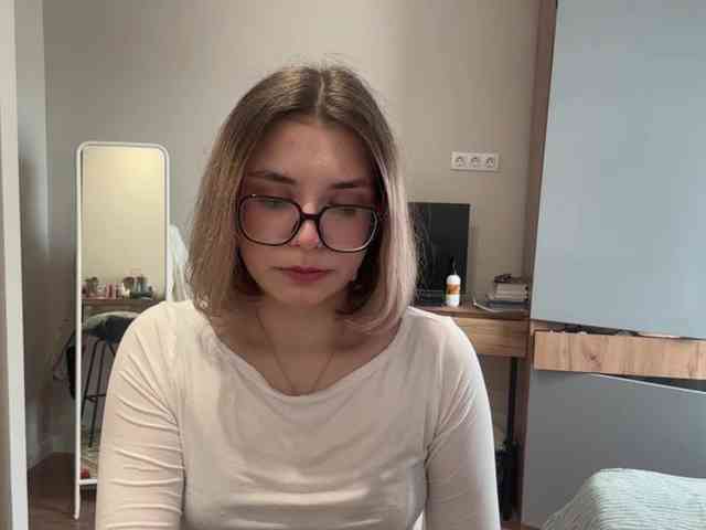 AlbaMihelcic webcam