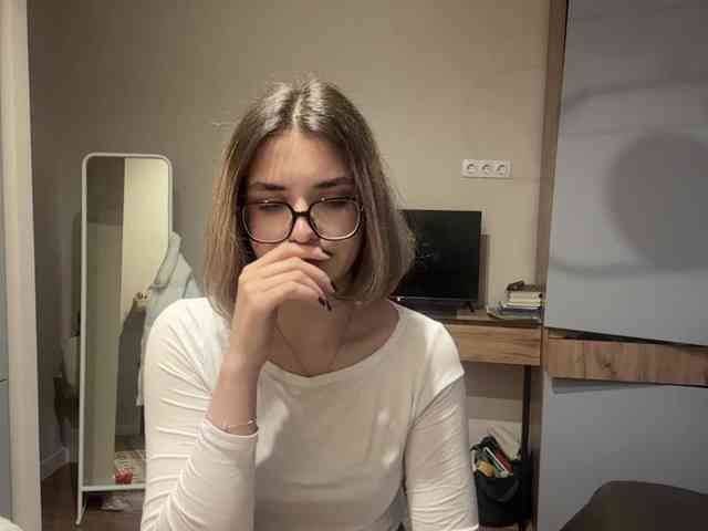 AlbaMihelcic webcam