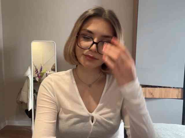 AlbaMihelcic webcam