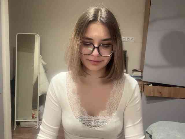 AlbaMihelcic webcam